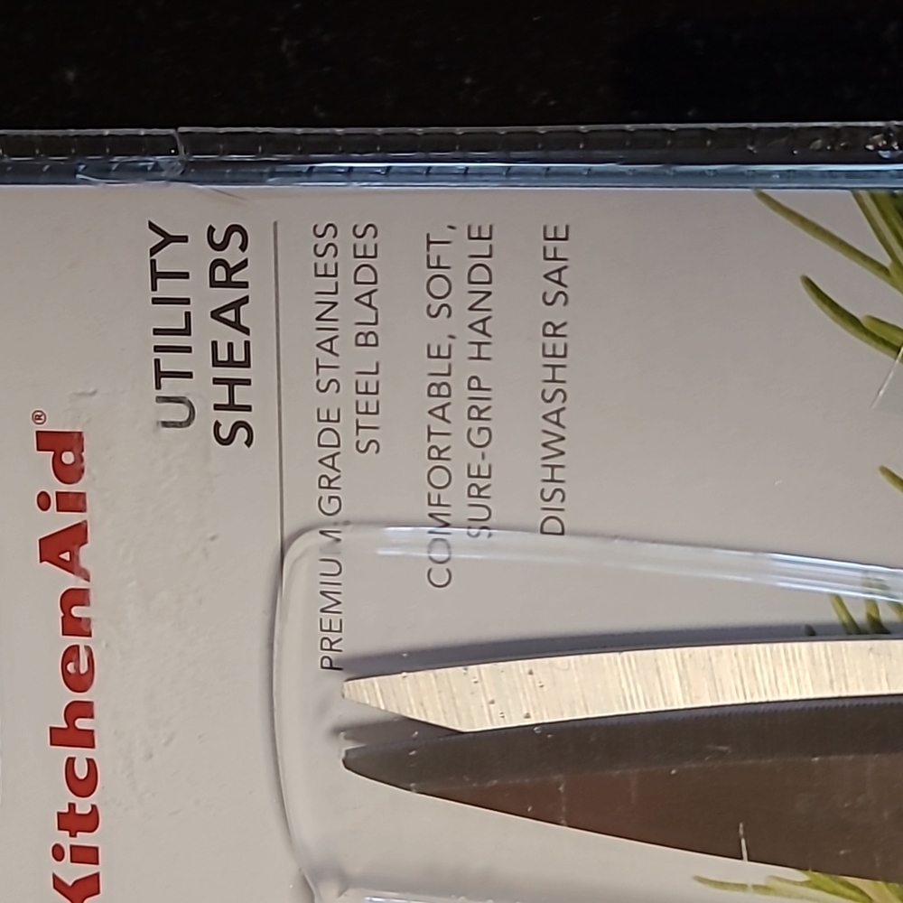 KitchenAid Utility Shears - Picture 2 of 5